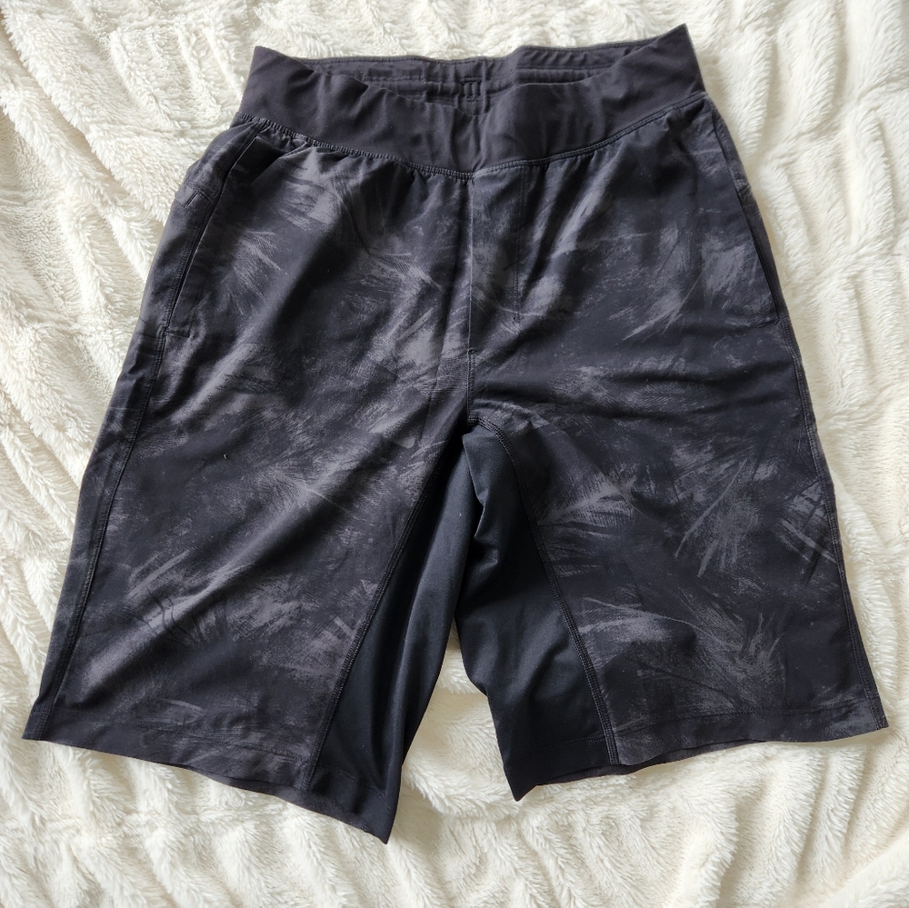 Lululemon mens Medium drawstring waist pockets